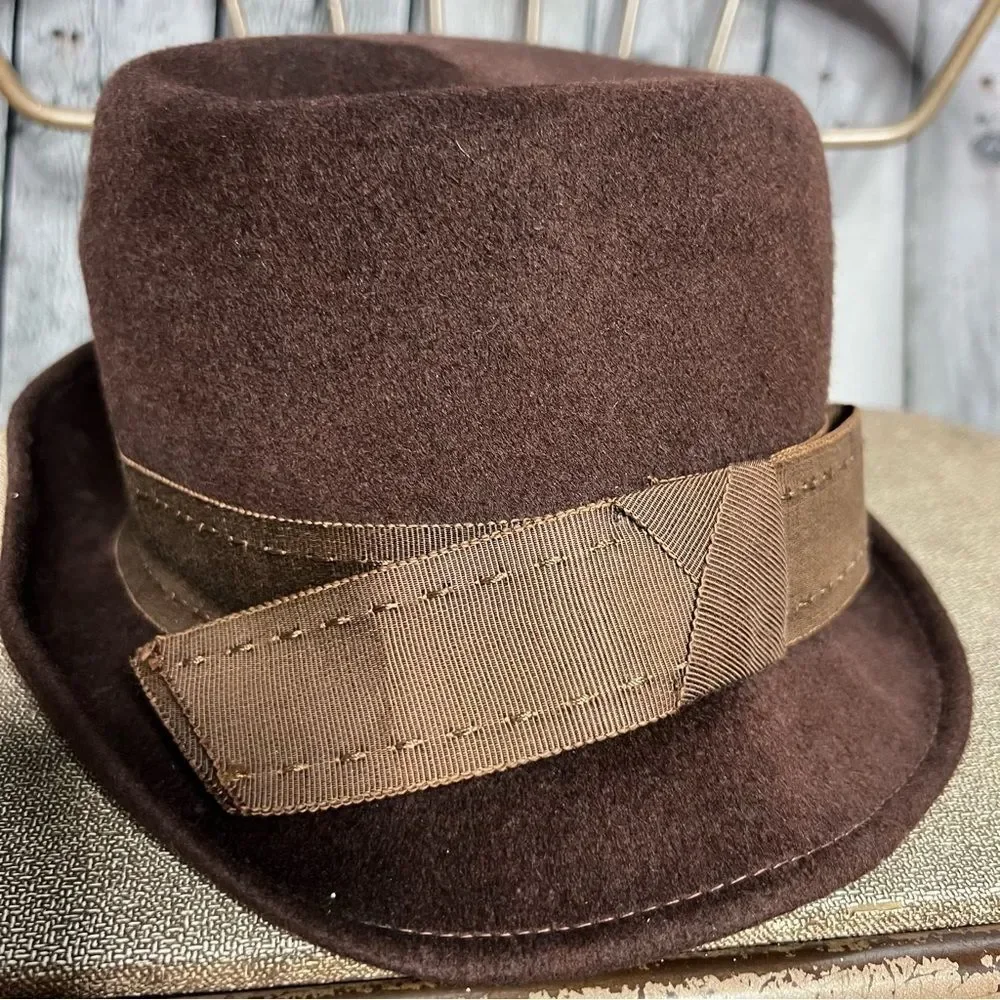 Vintage Henry Pollack wool hat with belted brim - Picture 3 of 7